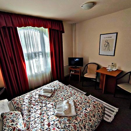 Atrium Hotel Харканы Экстерьер фото
