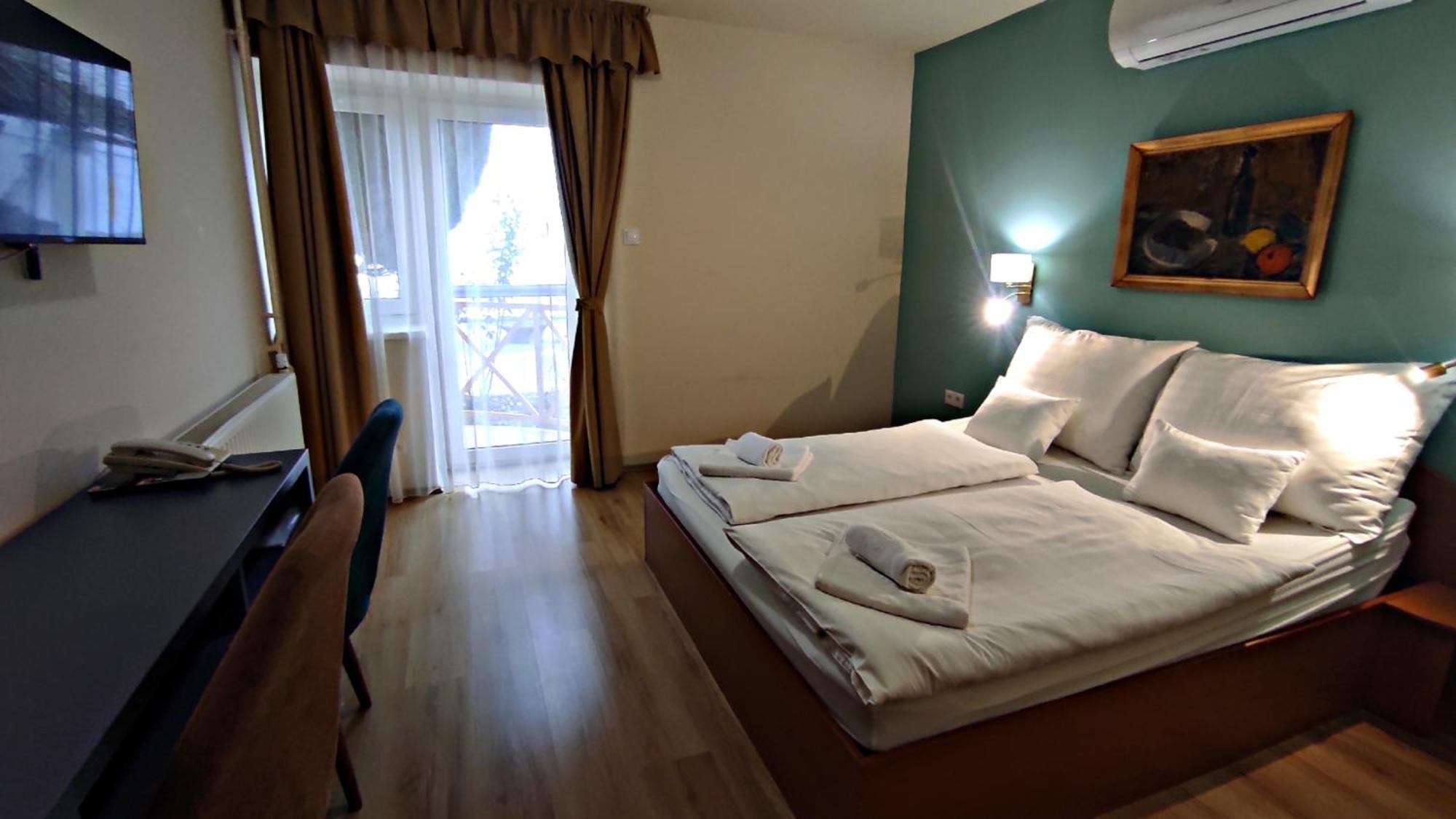 Atrium Hotel Харканы Экстерьер фото