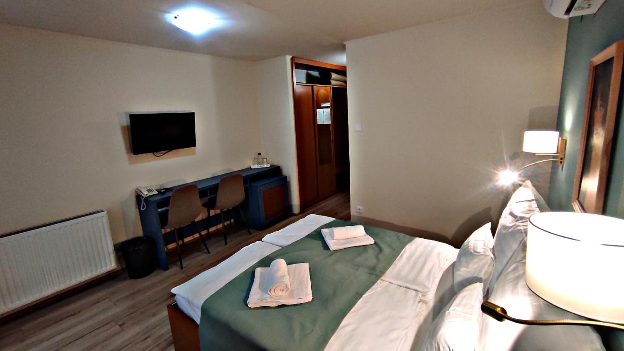 Atrium Hotel Харканы Экстерьер фото